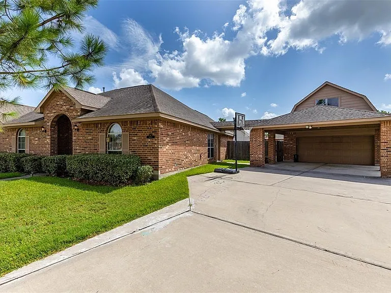3405 Kleberg Ct — Photo 2