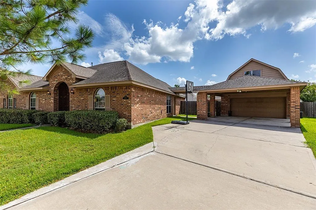 Building Photo - 3405 Kleberg Ct