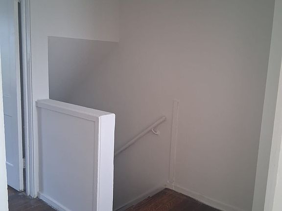 2nd image of 908 S Central Dr