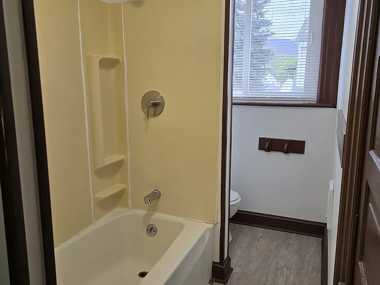 310 William St #310 — Photo 8