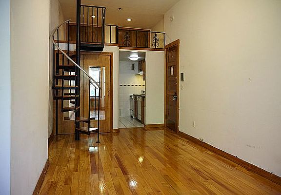 5th image of 319 W 76th St APT 8