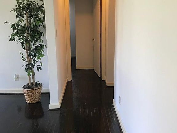 3rd image of 3557 Seay Ave #B