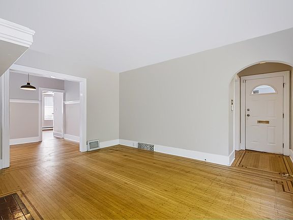 4th image of 3888 W 15th Ave