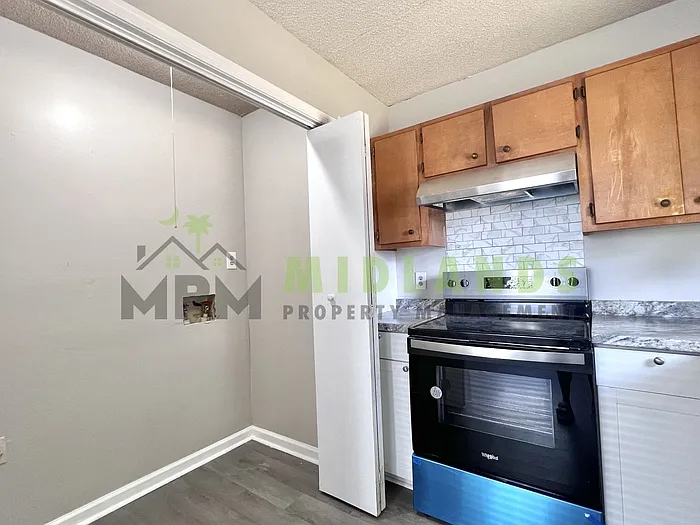728 Bitternut Dr — Photo 14