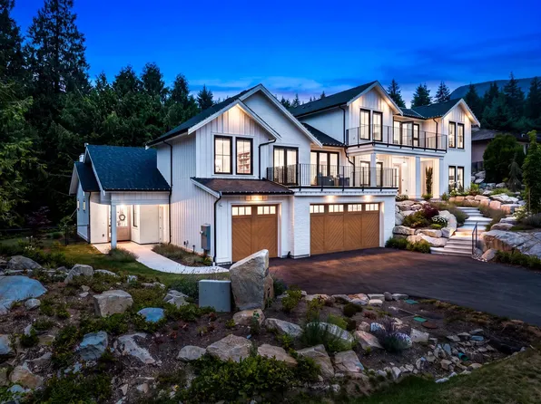 4597 Woodgreen Dr, West Vancouver, BC V7S 2V3