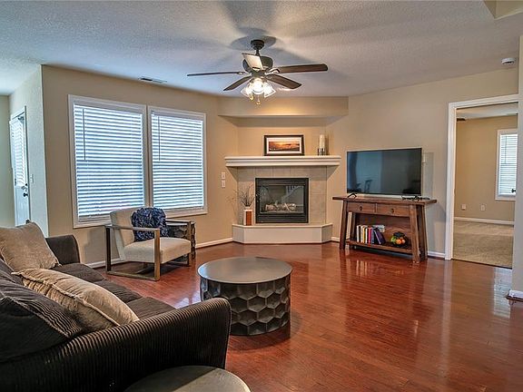 3rd image of 3413 Sweet Grass Ct