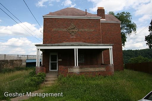 3rd image of 18 Orchard Pl #2893791