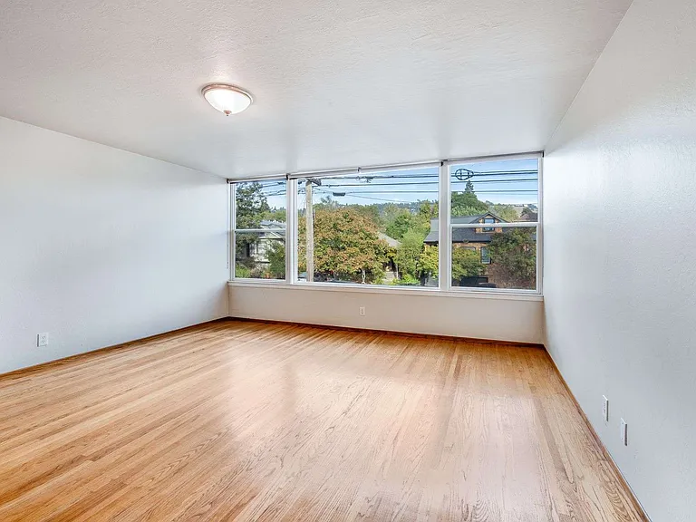 1624 Josephine St #1 — Photo 13