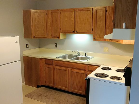 5th image of 628 N Montour St APT 6