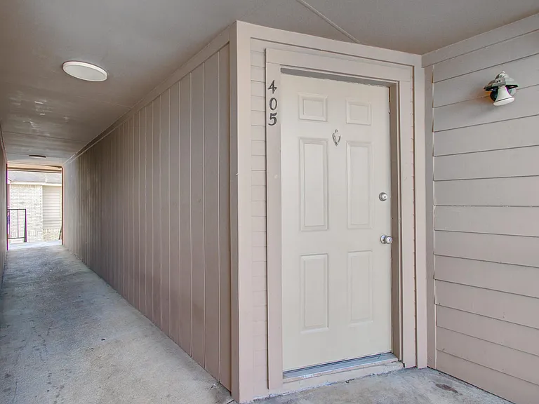 10101 S Gessner Rd #405 — Photo 7