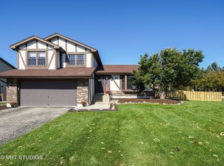 400 68th St, Downers Grove, IL 60516