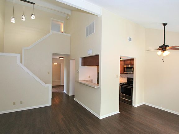 Fantastic Value in this 2 bedroom, 2 bath townhome!