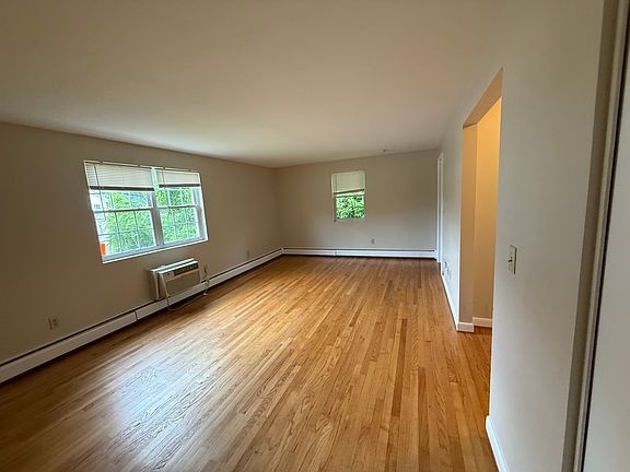 5th image of 197 Griswold St #B