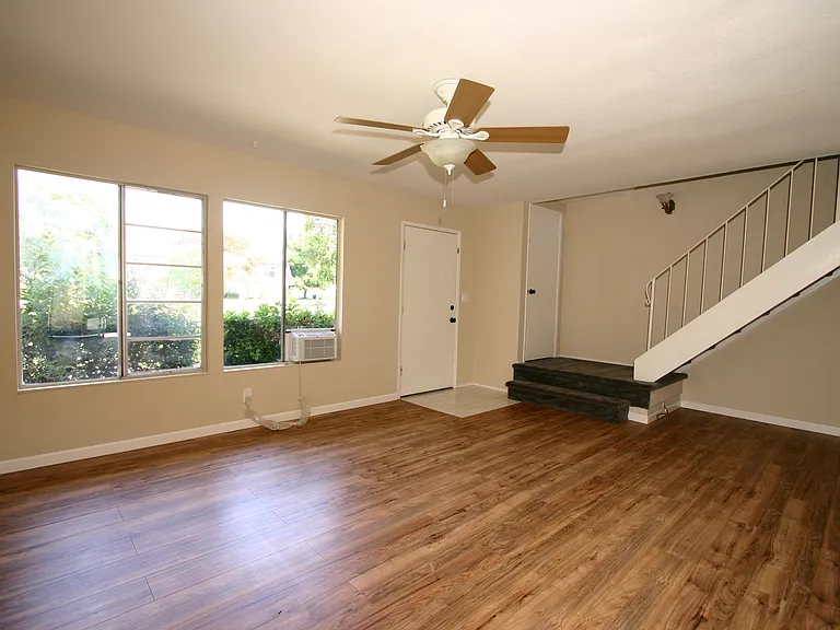 5470 Don Diablo Ct — Photo 22