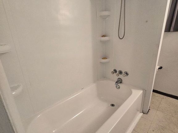 5th image of 122-126 Unity Center Rd #122B