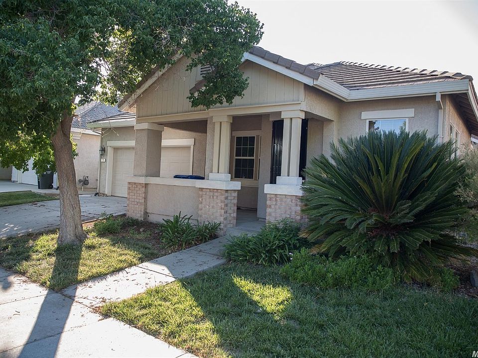2nd image of 70 Cafaro Cir