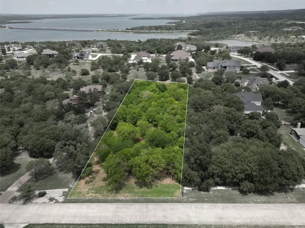 1011 Lighthouse Ct, Cedar Hill, TX 75104