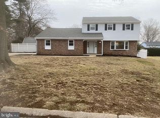 914 Shiremont Dr, Mechanicsburg, PA 17050