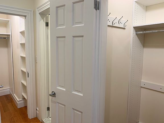 5th image of 141 Sullivan St #99