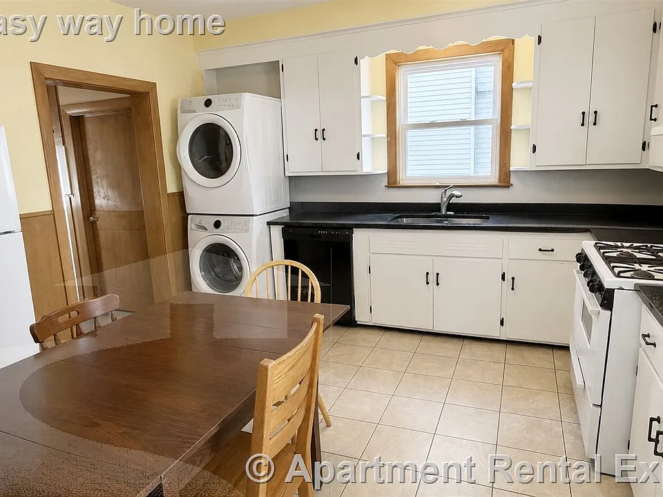 131 Rindge Ave #1