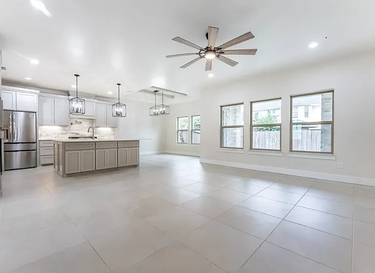 7026 Adcote Dr — Photo 4