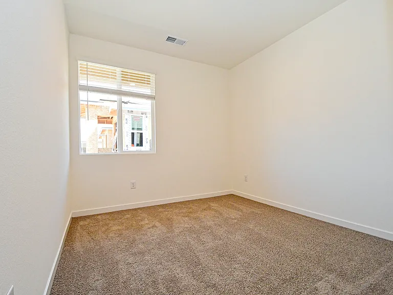 1016 Middle Gate Rd — Photo 14