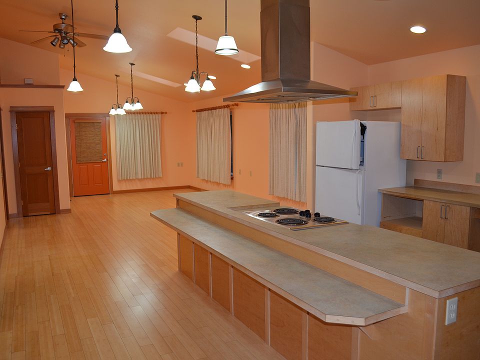 kitchen / living