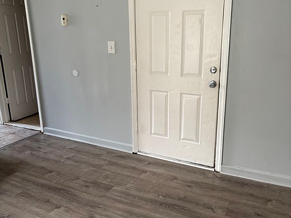 5th image of 189 Comstock St Floor 2