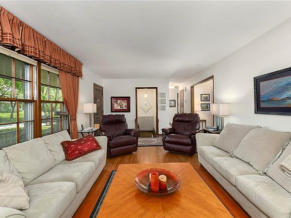 5th image of 7816 Arlington Ave