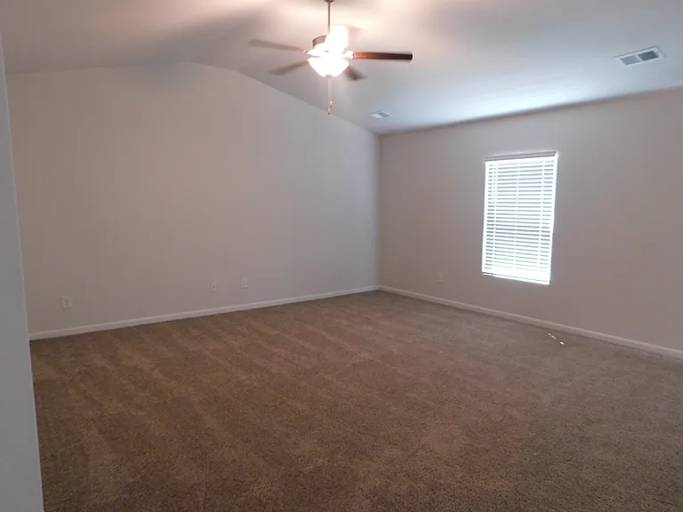 228 Sundew Rd — Photo 4