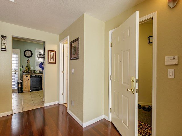 2nd image of 507 Marble Arch Ave