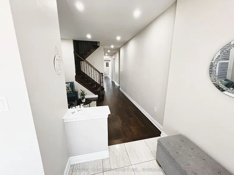 199 Windfields Farm Dr W — Photo 5