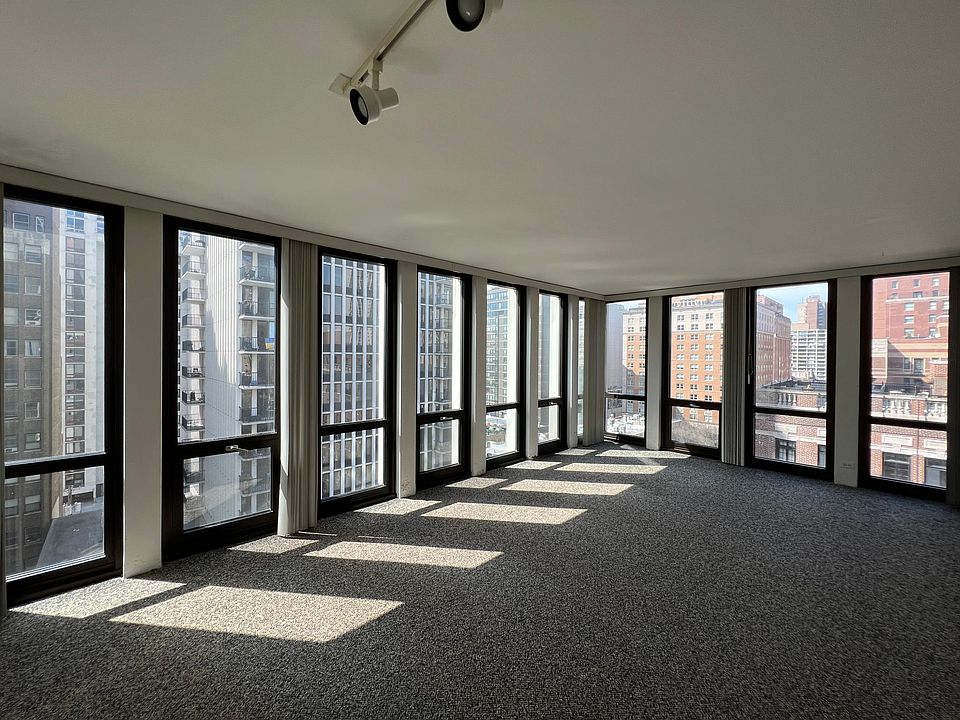 1st image of 1 E Scott St APT 1110