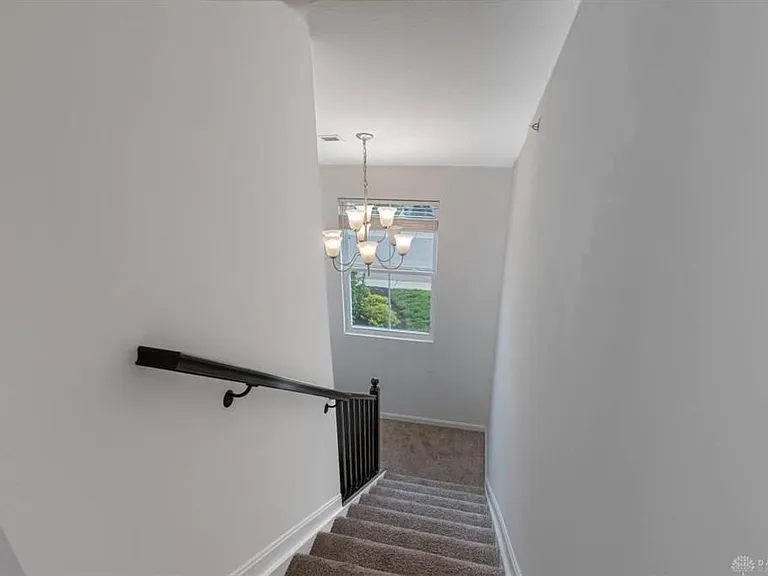 184 Old Pond Rd — Photo 22