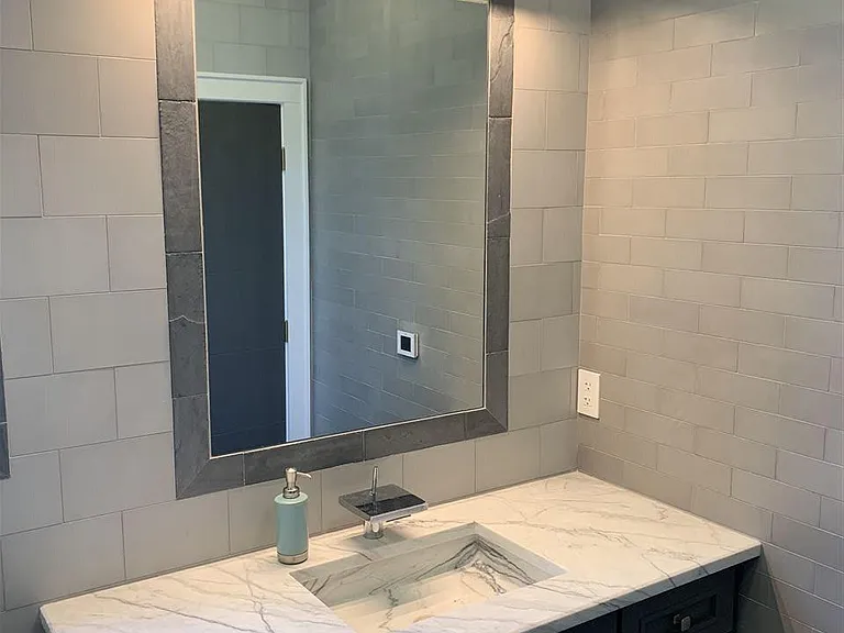 808 Elliott Ave — Photo 11