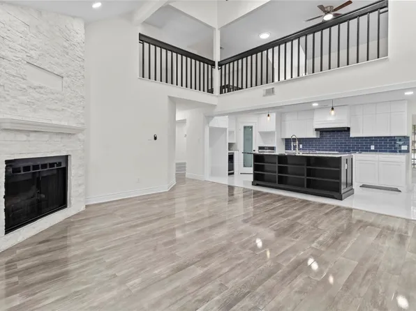 8530 Old Maple Ln, Humble, TX 77338