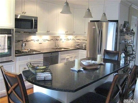 2nd image of 100 Baker Ct Unit 89