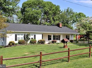 22 Blue Ridge St, Warrenton, VA 20186