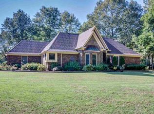 9091 Post Oak Ln, Memphis, TN 38125