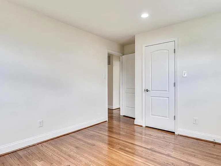 12728 Gould Rd — Photo 10