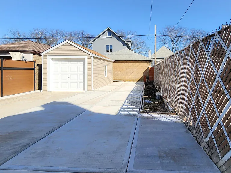 2133 Kimball St #WHOLE — Photo 5