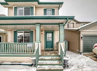 206 NE Evansmeade Close NW, Calgary, AB T3P 1E2