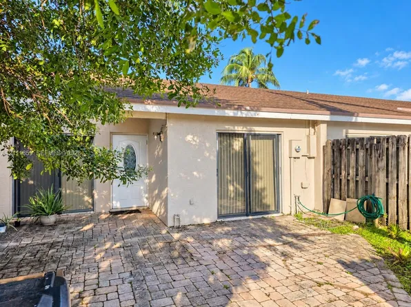 5037 E Lakes Dr #5037, Pompano Beach, FL 33064