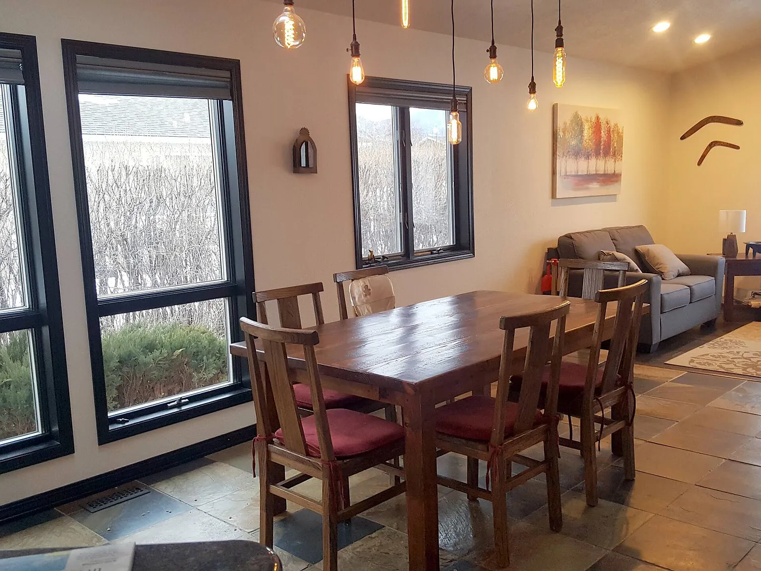 5 bed, 3986 sqft, $4,900 — Photo 4