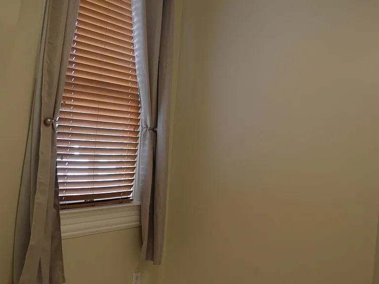 Den/Small bedroom
