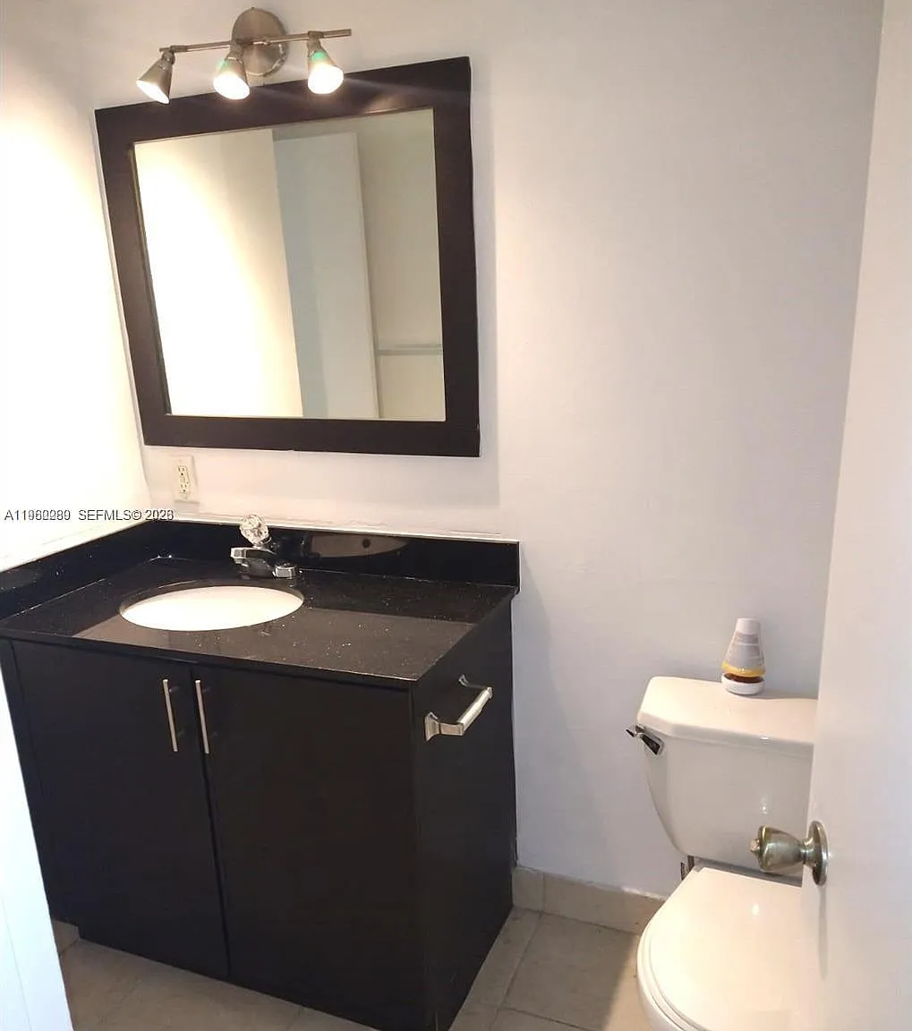 Montecarlo Condo — Photo 4