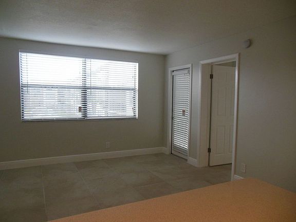 5th image of 728 Executive Center Dr APT 210