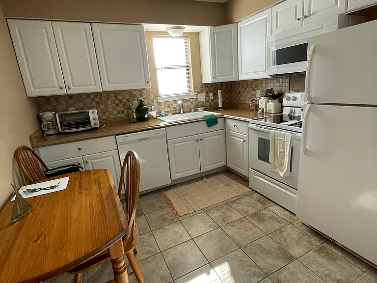 1604 E 21st Pl — Photo 8