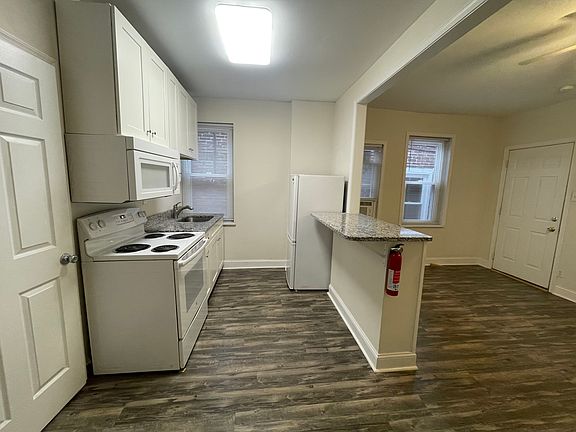 3rd image of 176 Bridge St APT 4