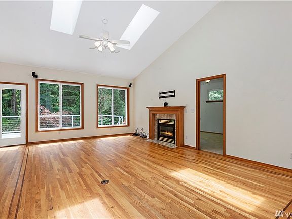 3rd image of 7404 McCormick Woods Dr SW